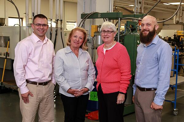 Extreme Molding team- Loyal Silicone Manufacturers
